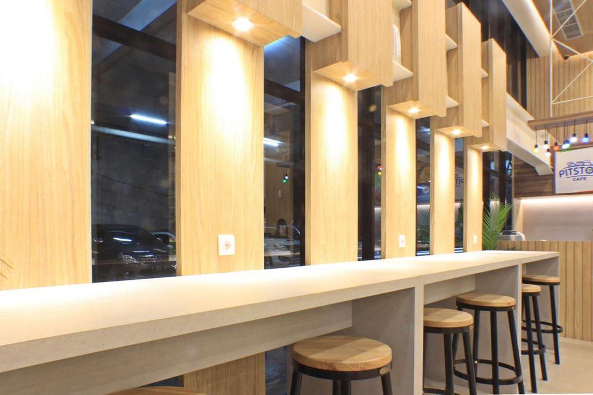 POP! Hotel Festival Citylink Bandung Exterior foto