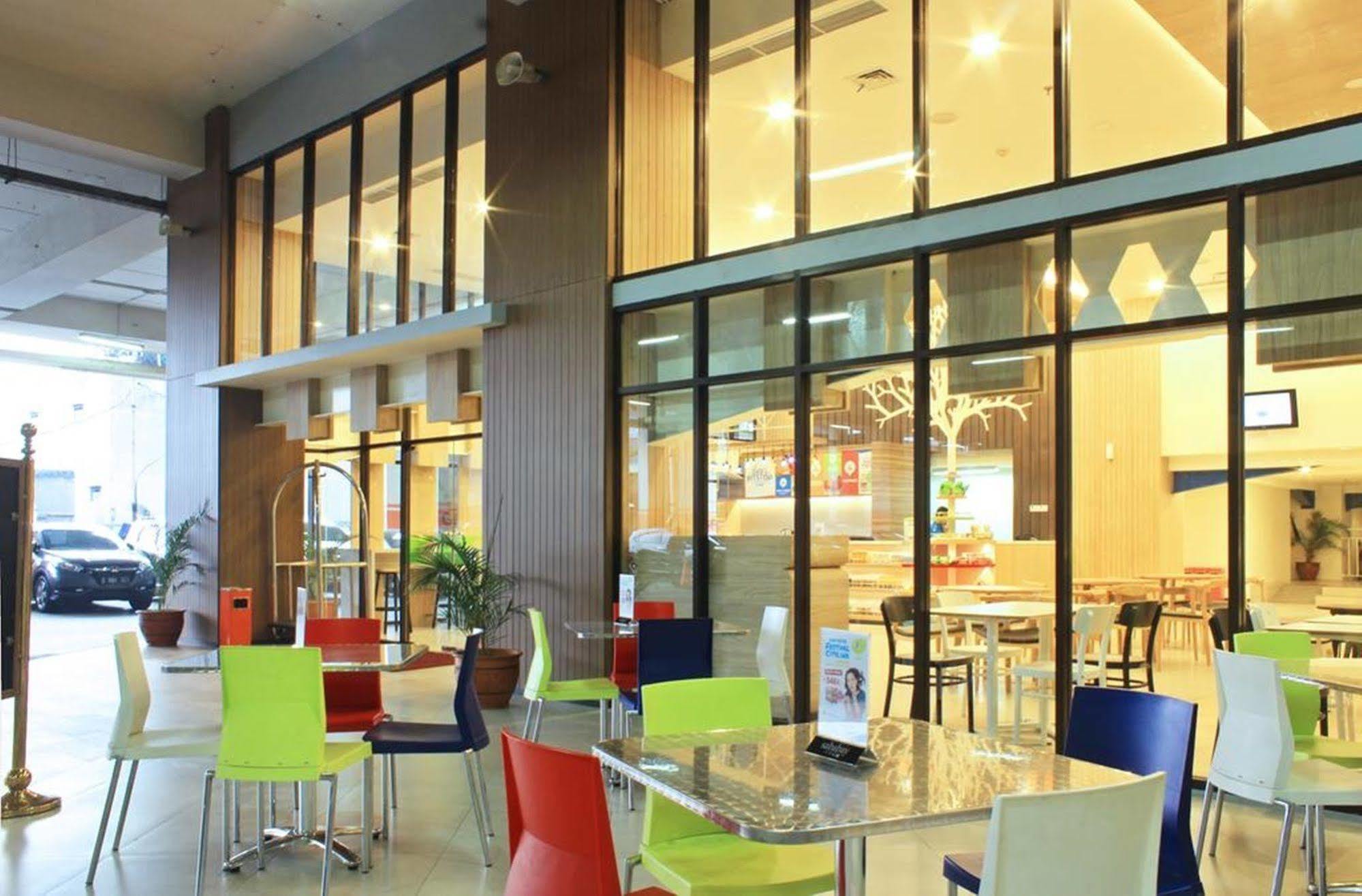 POP! Hotel Festival Citylink Bandung Exterior foto