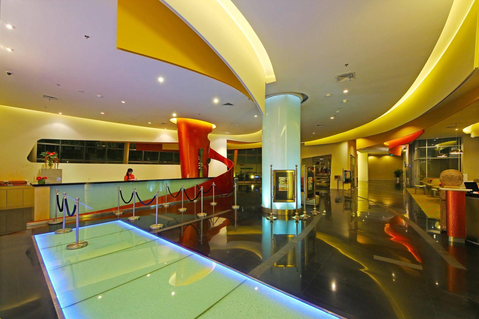 POP! Hotel Festival Citylink Bandung Exterior foto