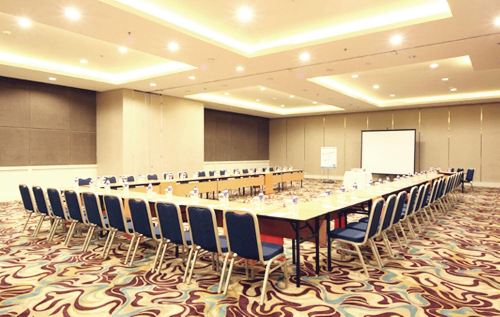 POP! Hotel Festival Citylink Bandung Exterior foto