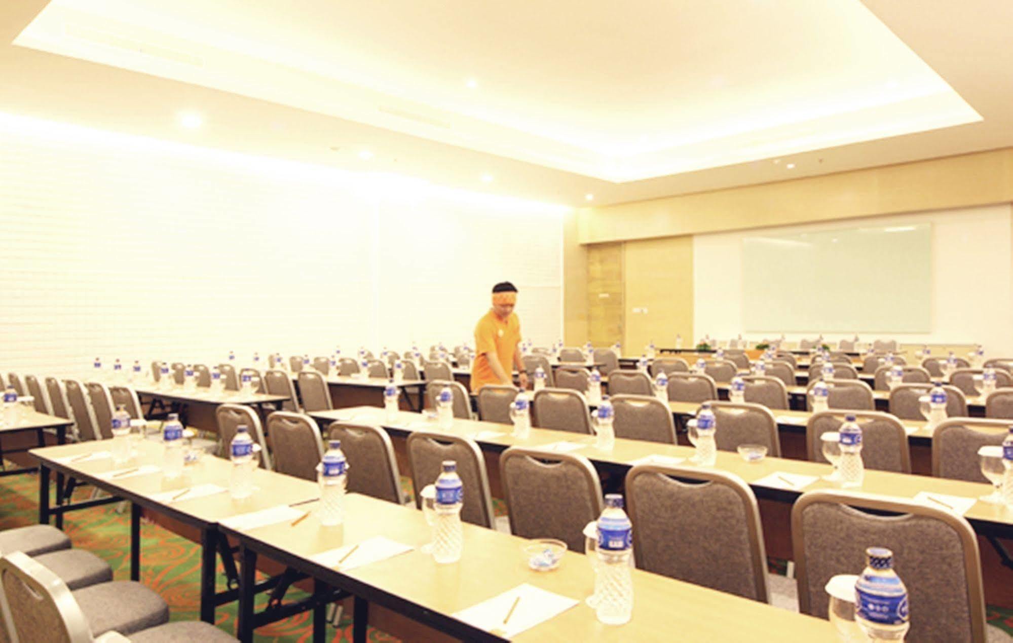 POP! Hotel Festival Citylink Bandung Exterior foto